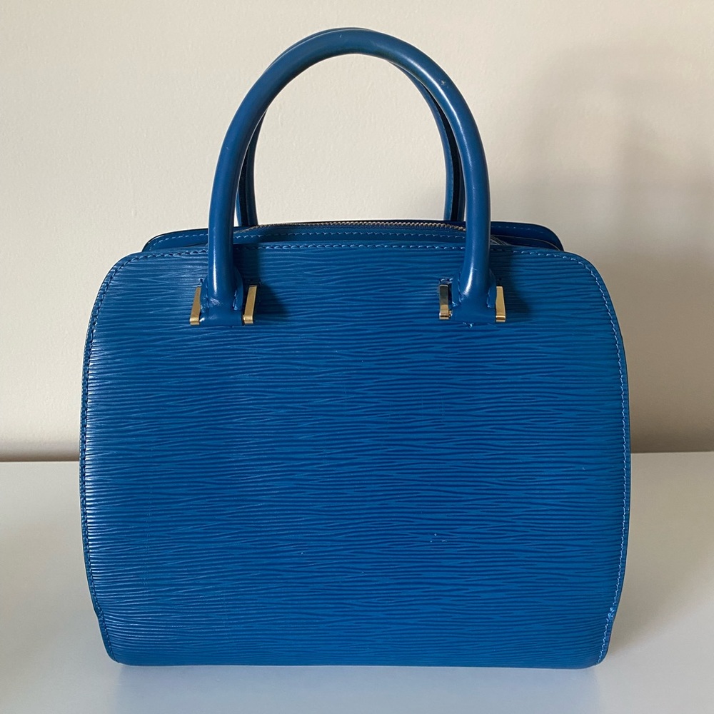❌SOLD❌ Louis Vuitton Blue Epi Pont Neuf - Picture 2 of 14